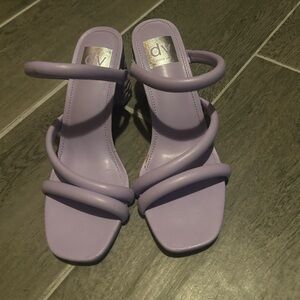 DV by Dolce Vita Purple Heeled Shoes - size 7